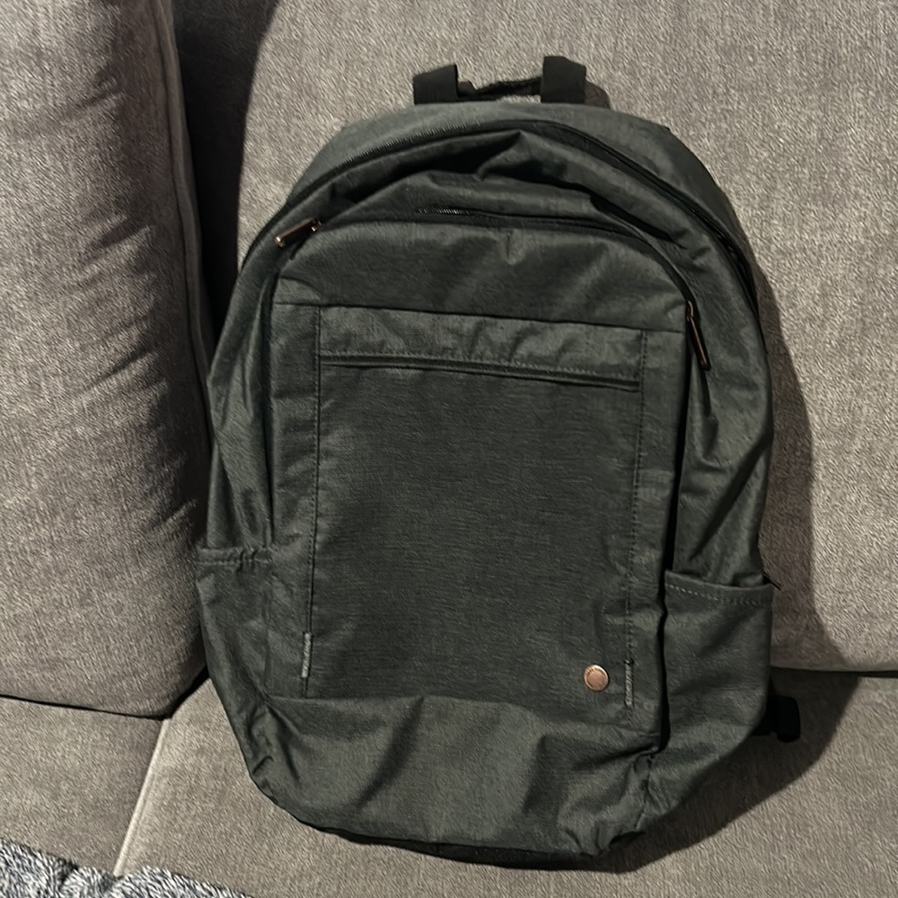 Case Logic laptop backpack. Never even used backpack/laptop bag. - Picture 4 of 7